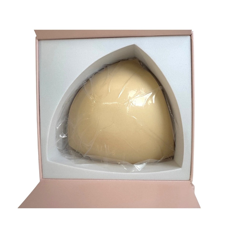 BOOMBA Invisible Lift Inserts Sand Medium Double Sided Adhesive Bra open box